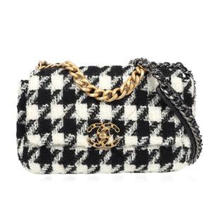 Pre-owned CHANEL Tweed Crossbody Bag 19 Black White 38162560