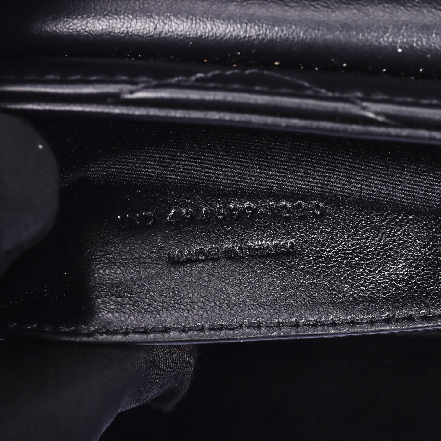 Pre-Owned Saint Laurent Loulou Black Calfskin Shoulder Bag 35387704