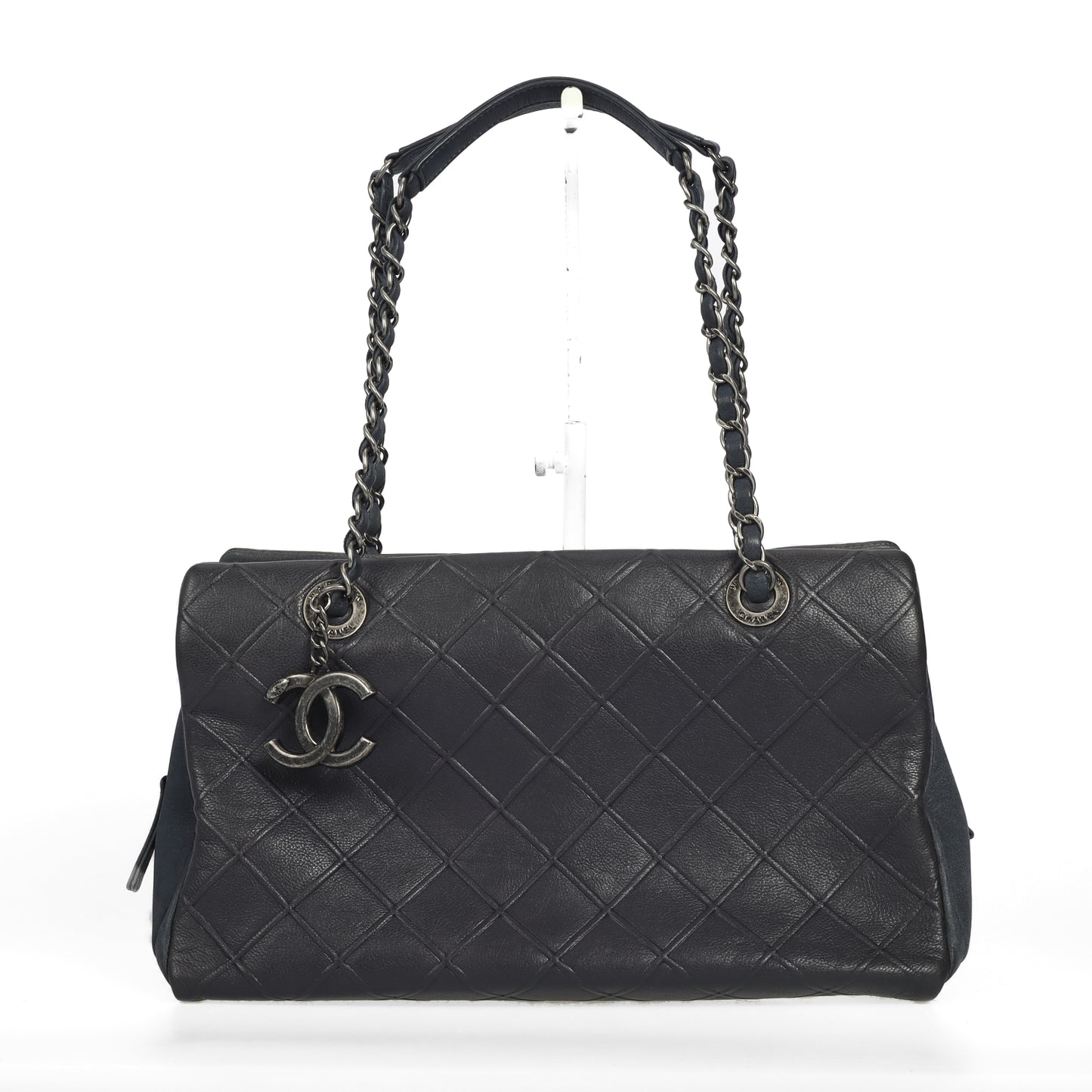 Pre-Owned Chanel Navy Calfskin Shoulder Bag 39333659