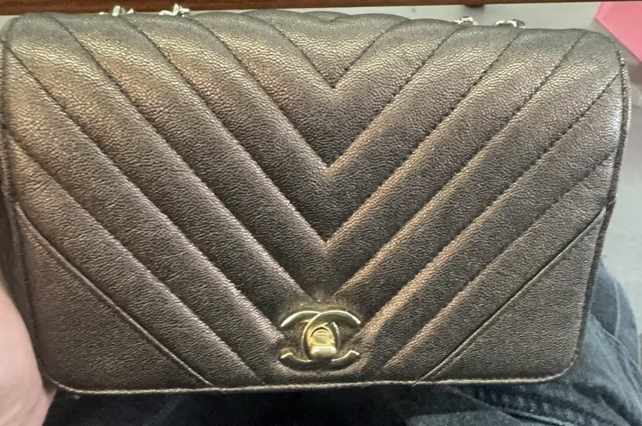 Pre-loved Chanel Caviar Chocolate Brown Gold Shimmer Flap Bag 67580246