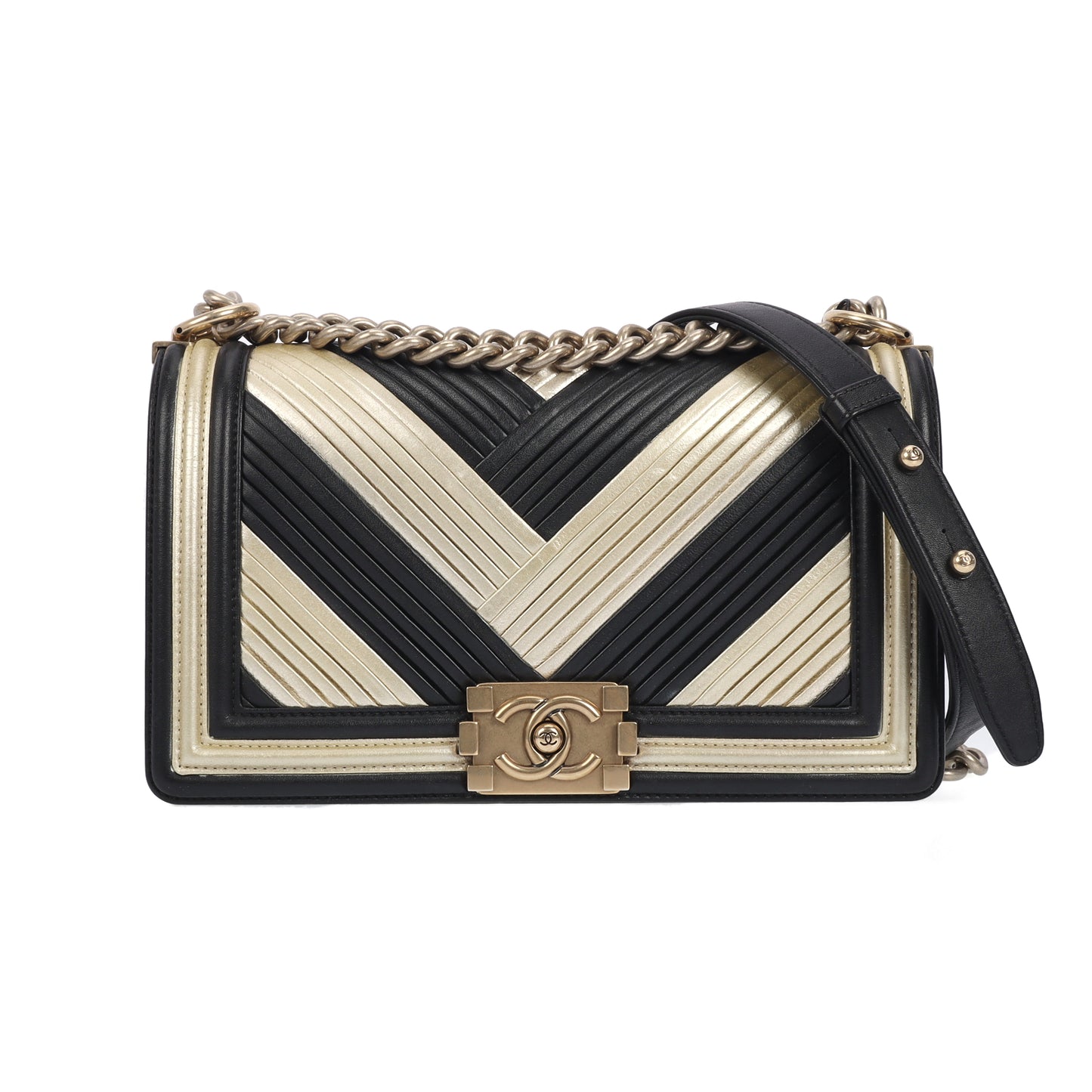 Pre-Owned Chanel Le Boy Chevron Black Calfskin Leather Shoulder Bag 58814922
