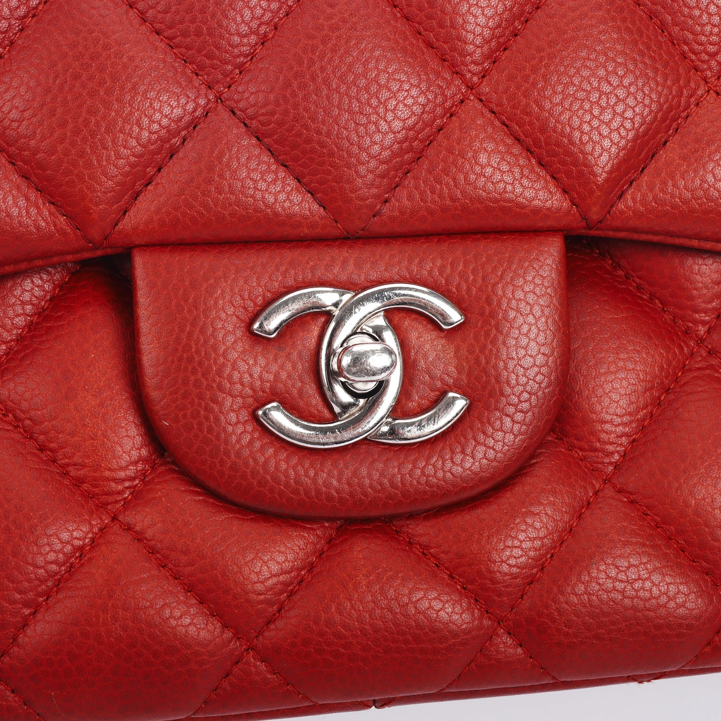 Pre-Owned Chanel Classic Flap Red Quilted Caviar Leather Shoulder Bag 66051516