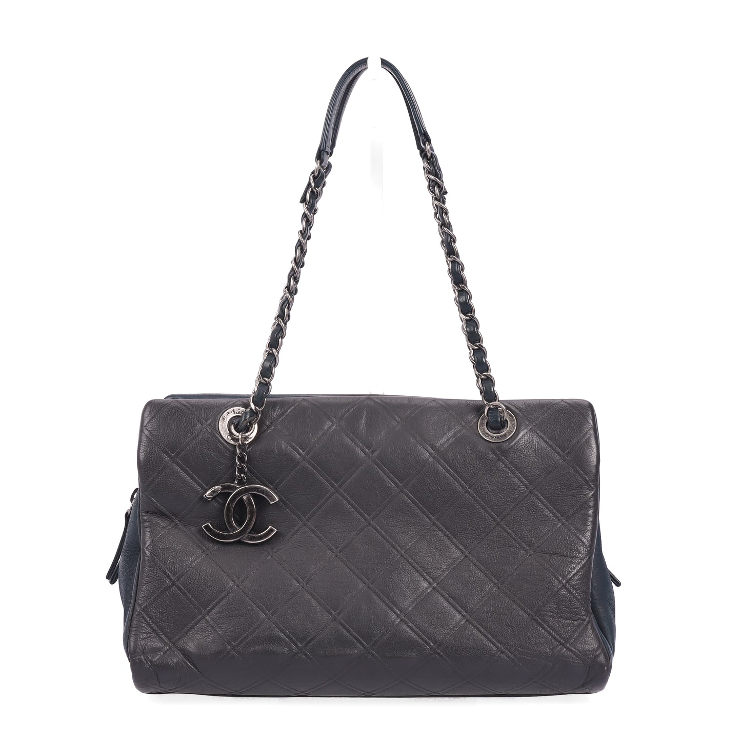 Pre-Owned Chanel Dark Navy Calfskin Shoulder Bag 79849794