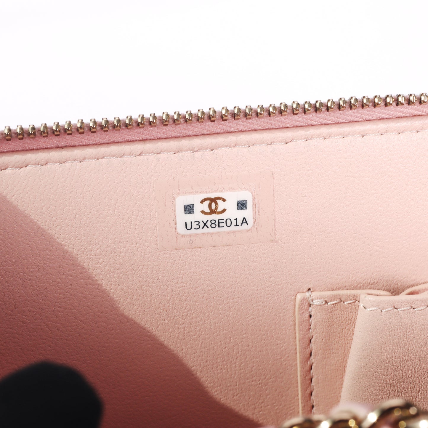 Pre-Owned Chanel Vanity Case Pink Quilted Lambskin Leather Crossbody Bag 12307553 c