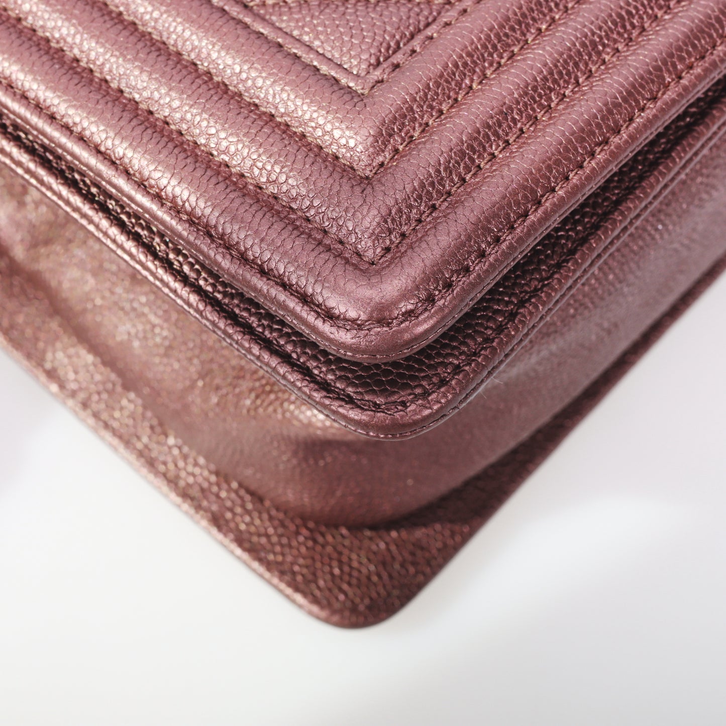 Pre-Owned Chanel Le Boy Purple Chevron Caviar Calfskin Leather Shoulder Bag 12829580 c