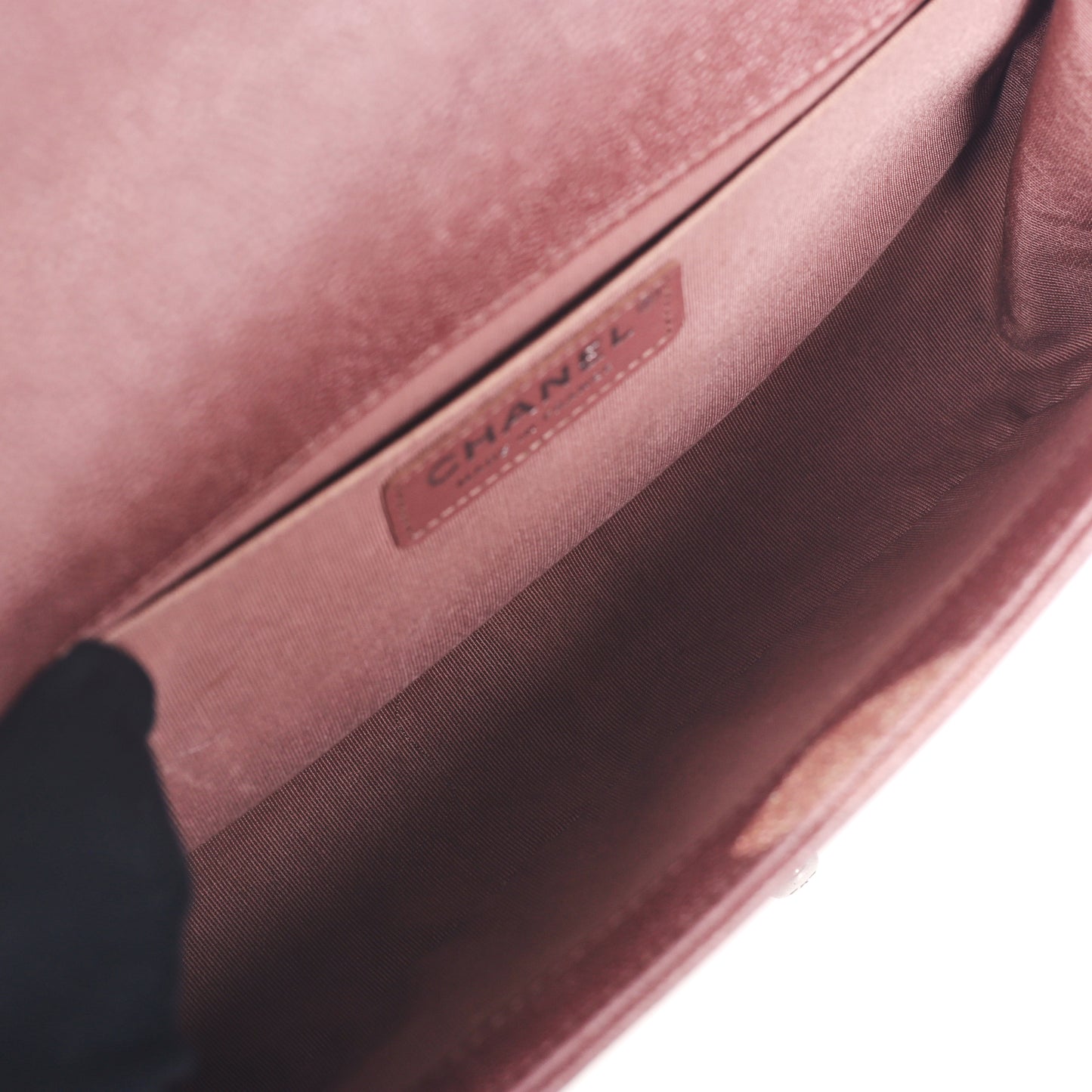 Pre-Owned Chanel Le Boy Purple Chevron Caviar Calfskin Leather Shoulder Bag 12829580 c