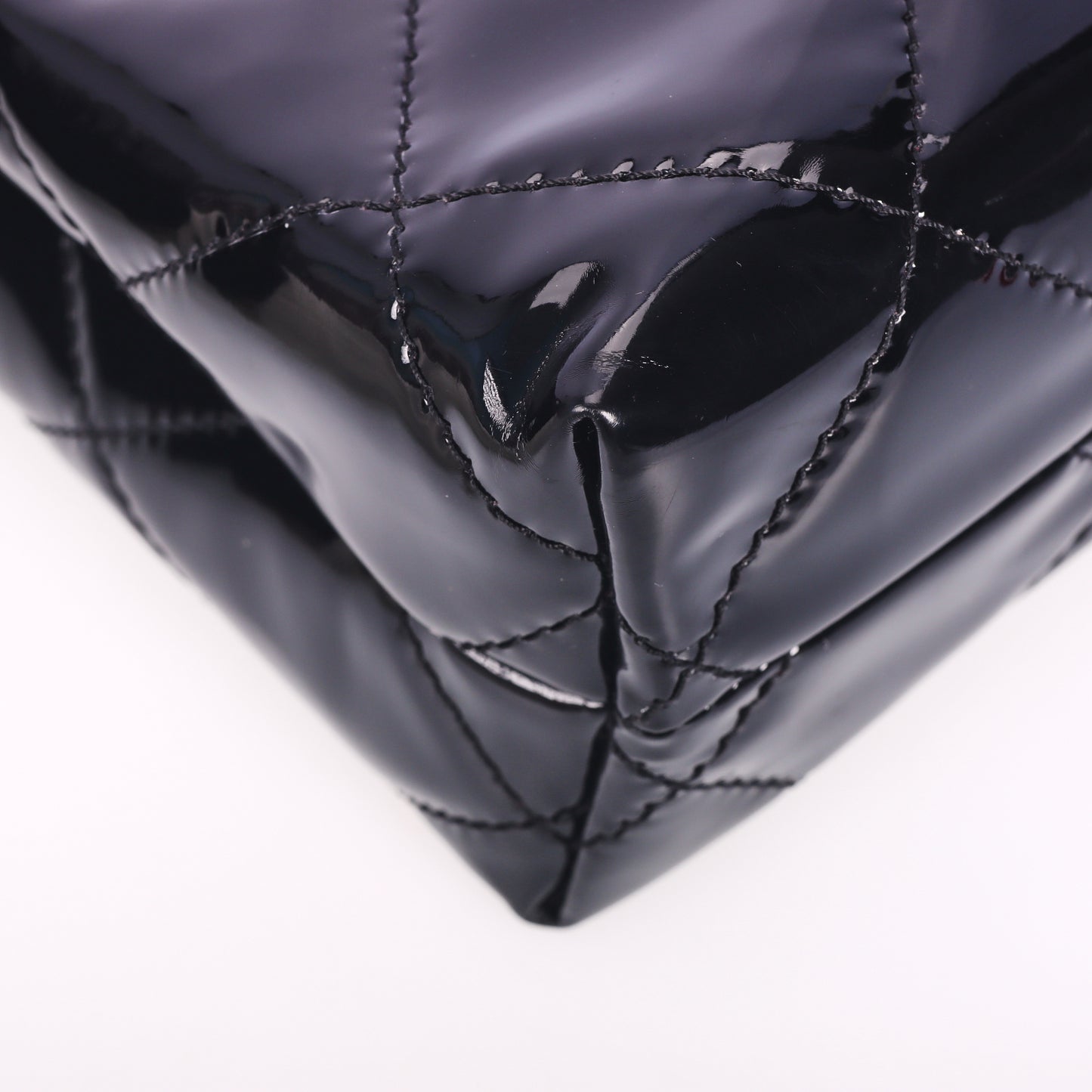 Pre-Owned Chanel In The Business Flap Black Quilted Calfskin Leather Shoulder Bag 15618419