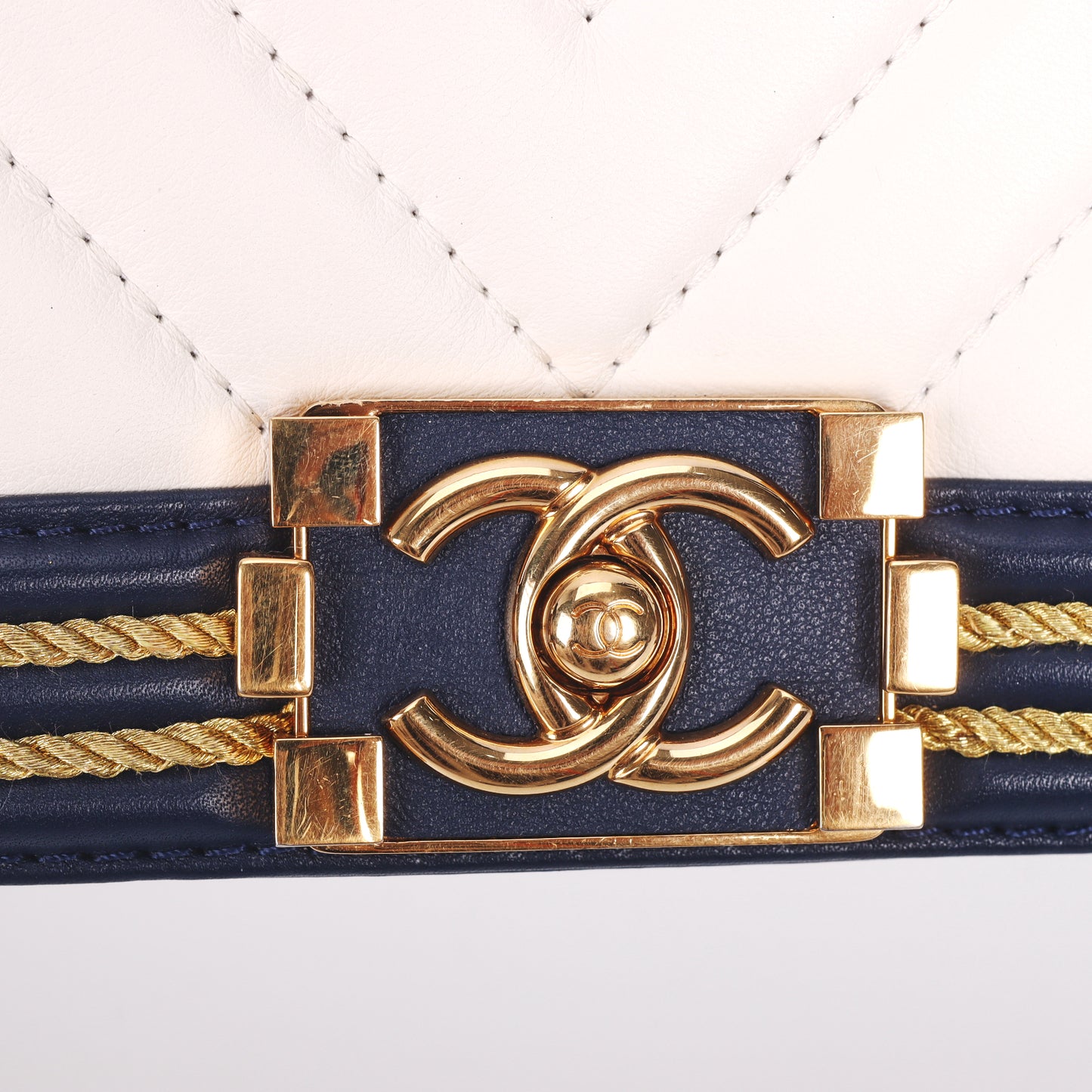 Pre-Owned Chanel Boy Medium White Navy Leather Shoulder Bag 16017534 c Pre-Owned Chanel Flap White Leather Crossbody Bag 45258572 c