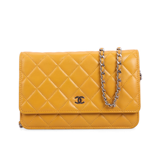Pre-Owned Chanel Yellow Lambskin  Wallet On Chain 16054402