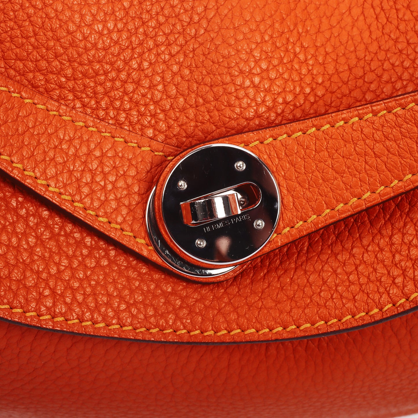 Pre-Owned Hermes Lindy Orange Clemence Calfskin Shoulder Bag 18623788