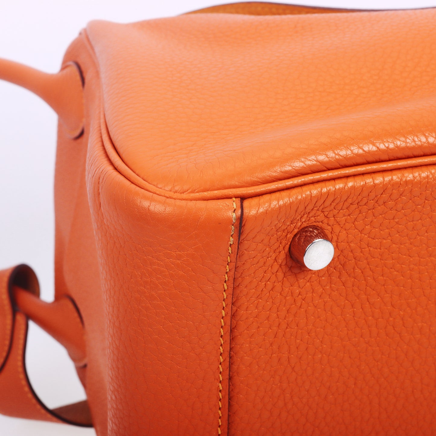 Pre-Owned Hermes Lindy Orange Clemence Calfskin Shoulder Bag 18623788