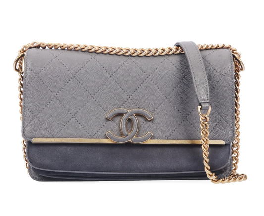 pew-owned Chanel gray caviar leather shoulder 80702523