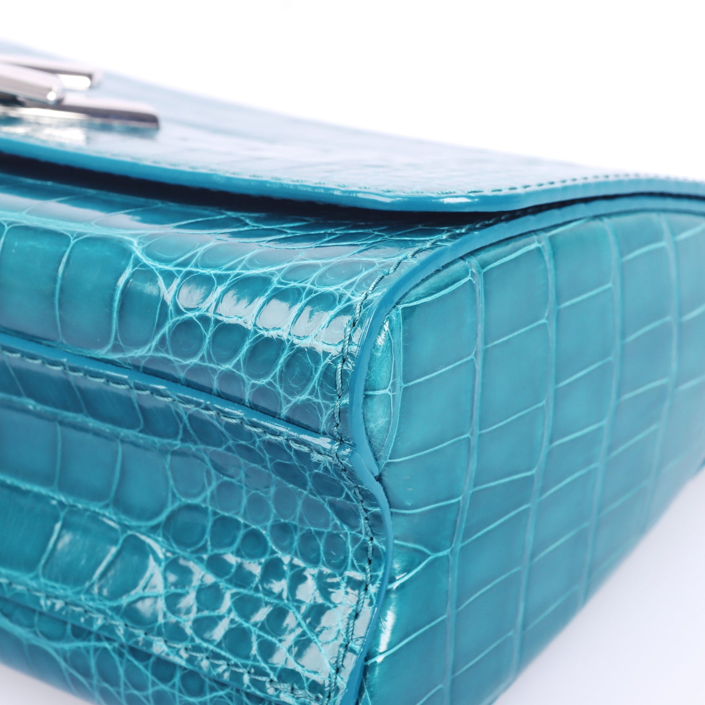 Pre-Owned Louis Vuitton Twist Peacock Blue Crocodile Leather Brillant Crossbody Bag 22584187 L