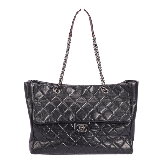 Pre-Owned Chanel Black Quilted Leather Shoulder Bag 23486847