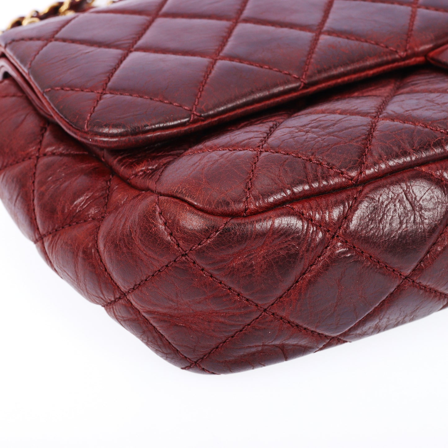 Pre-Owned Chanel Classic Flap Burgundy Quilted Calfskin Leather Shoulder Bag 25612785