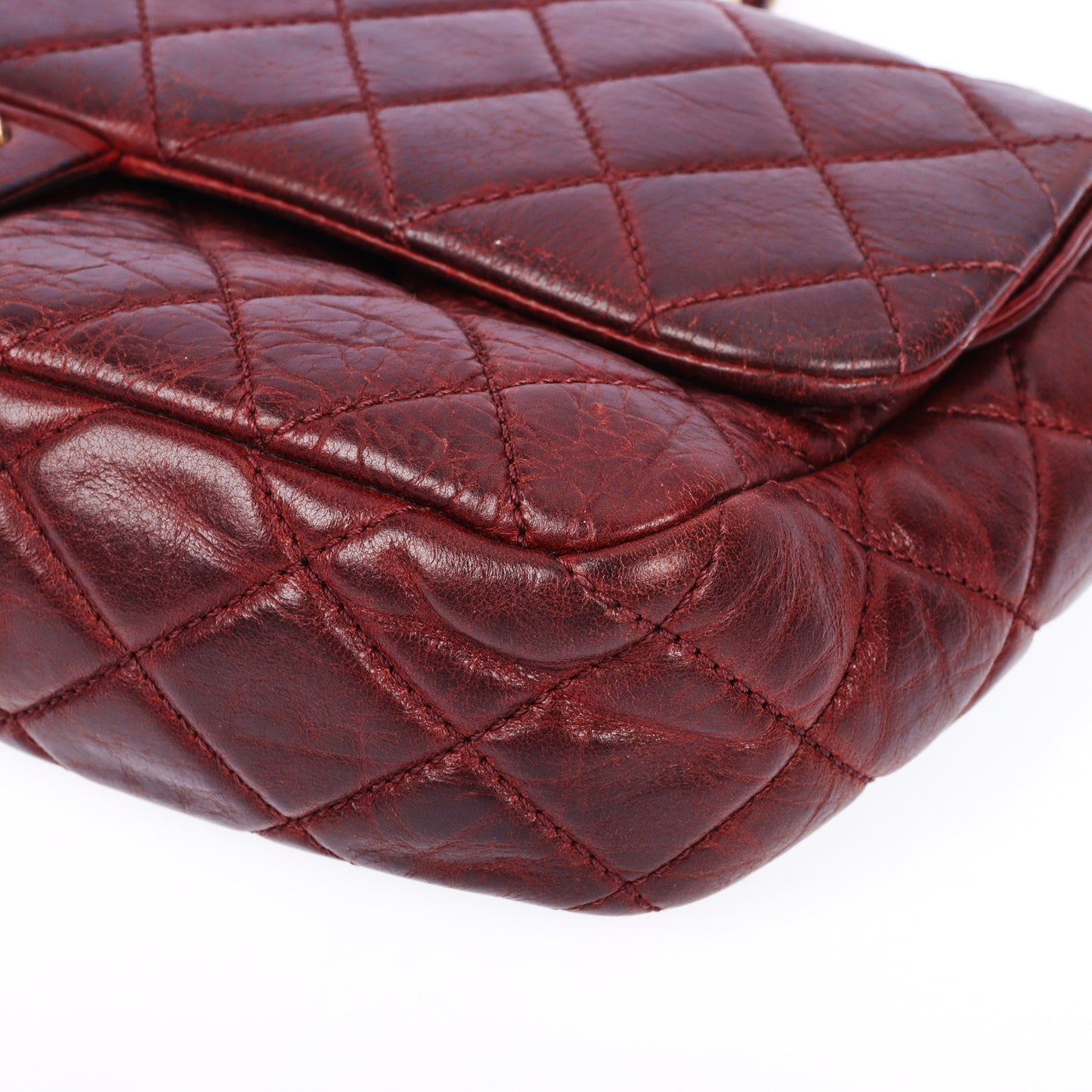 Pre-Owned Chanel Classic Flap Burgundy Quilted Calfskin Leather Shoulder Bag 25612785