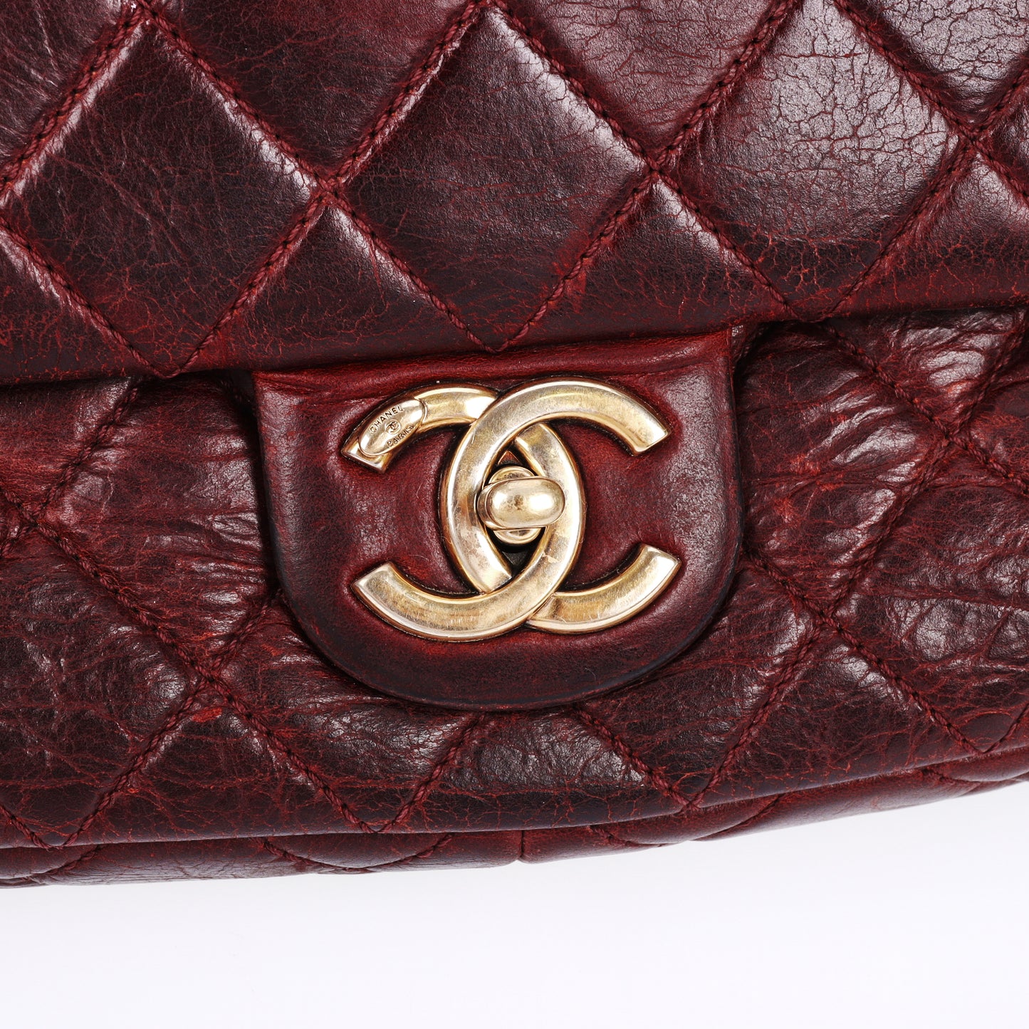 Pre-Owned Chanel Classic Flap Burgundy Quilted Calfskin Leather Shoulder Bag 25612785