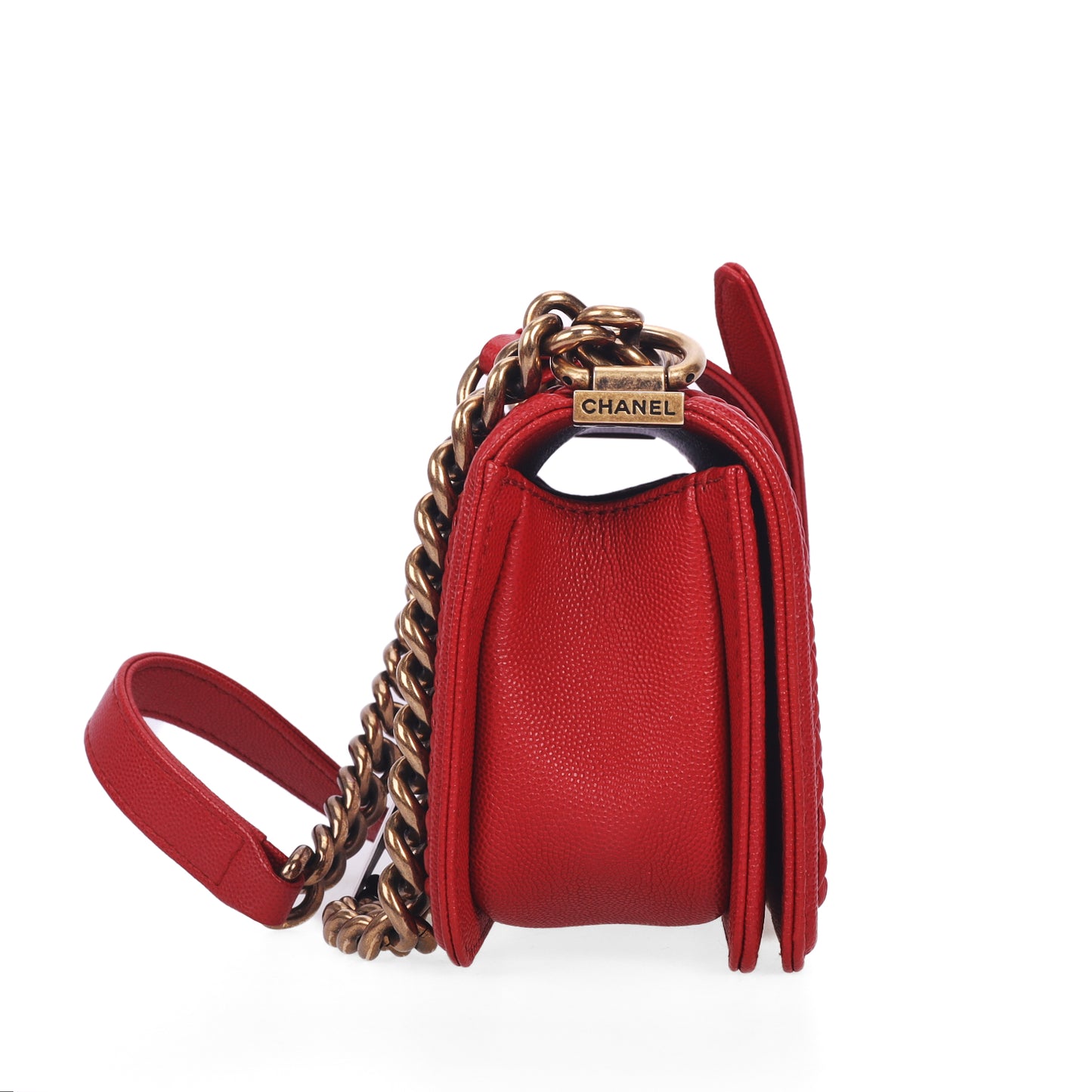 Pre-Owned Chanel Le Boy Red Chevron Quilted Calfskin Leather Shoulder Bag  26572989