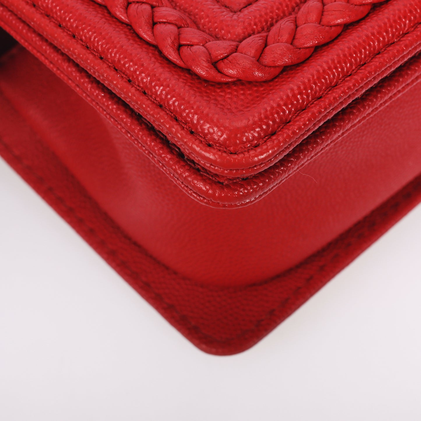 Pre-Owned Chanel Le Boy Red Chevron Quilted Calfskin Leather Shoulder Bag  26572989