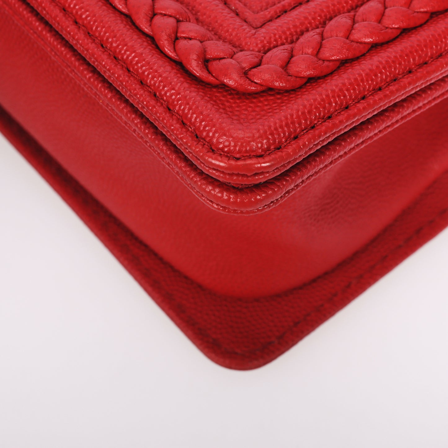 Pre-Owned Chanel Le Boy Red Chevron Quilted Calfskin Leather Shoulder Bag  26572989