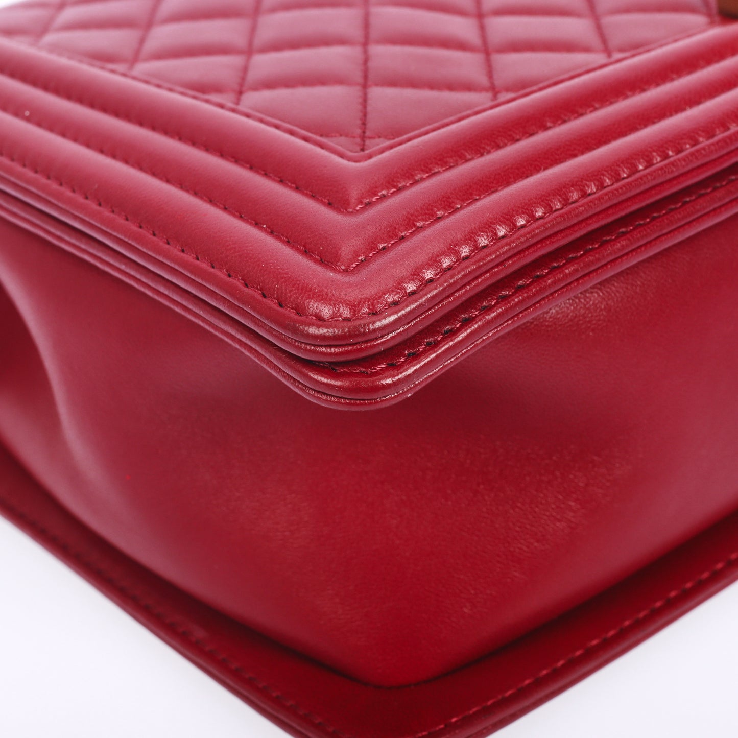 Pre-Owned Chanel Le Boy Burgundy Quilted Lambskin Leather Shoulder Bag 26621661