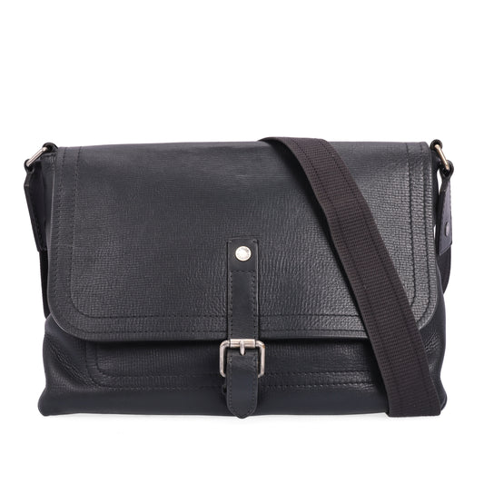 pre-owned louis vuitton black calfskin crossbody bag 27533680