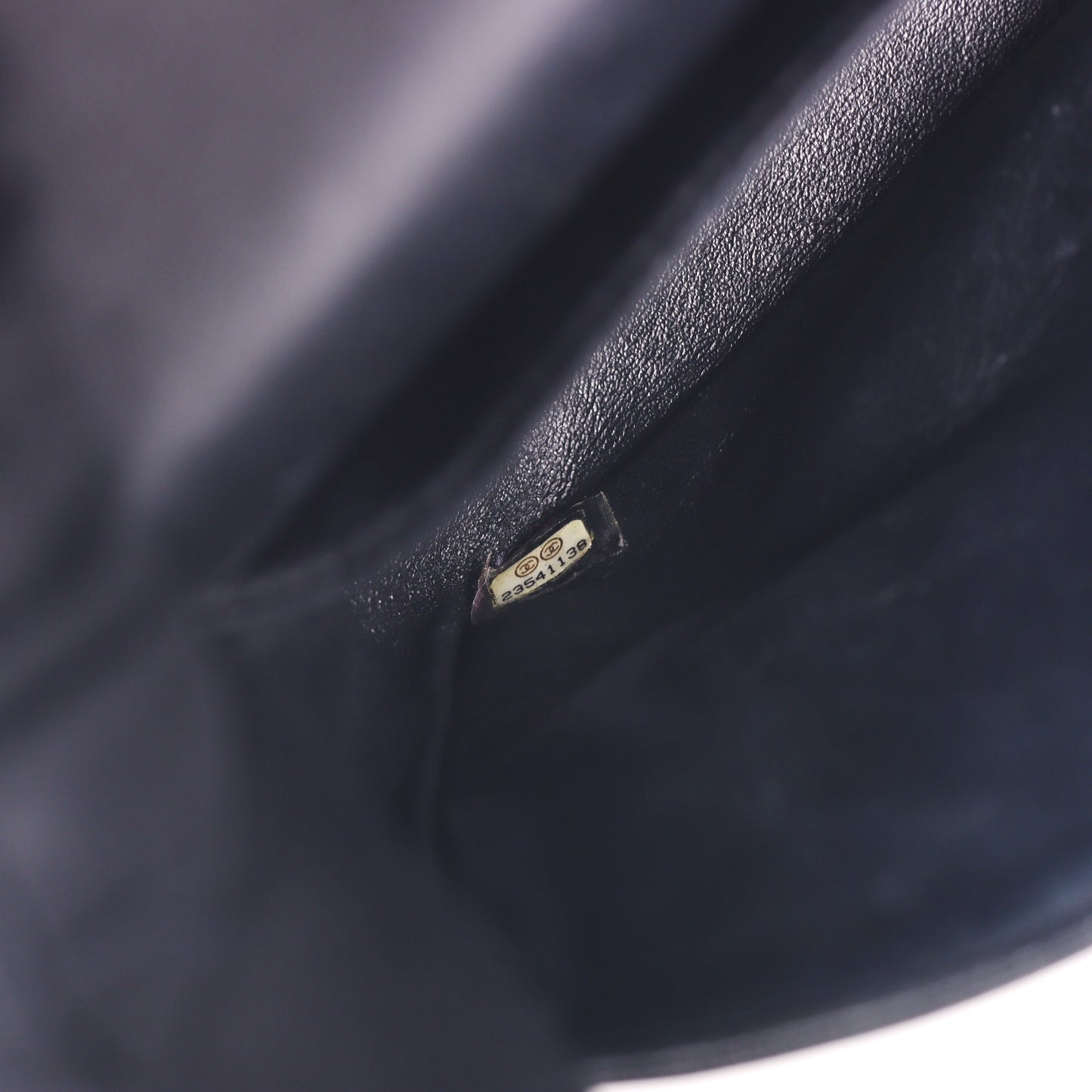 Pre-Owned Chanel Classic Flap Black Chevron Quilted Lambskin Leather Shoulder Bag 27658960