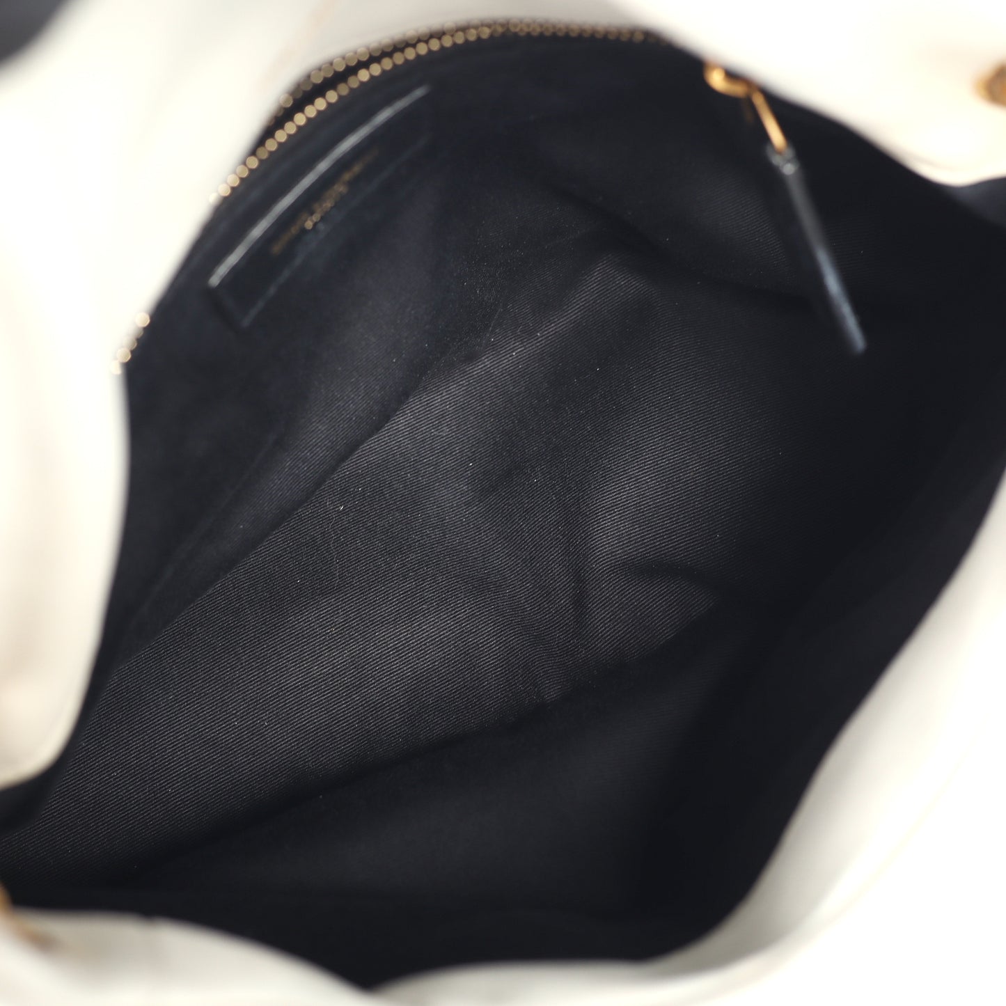 Pre-Owned Saint Laurent White Lambskin Shoulder Bag 30524053