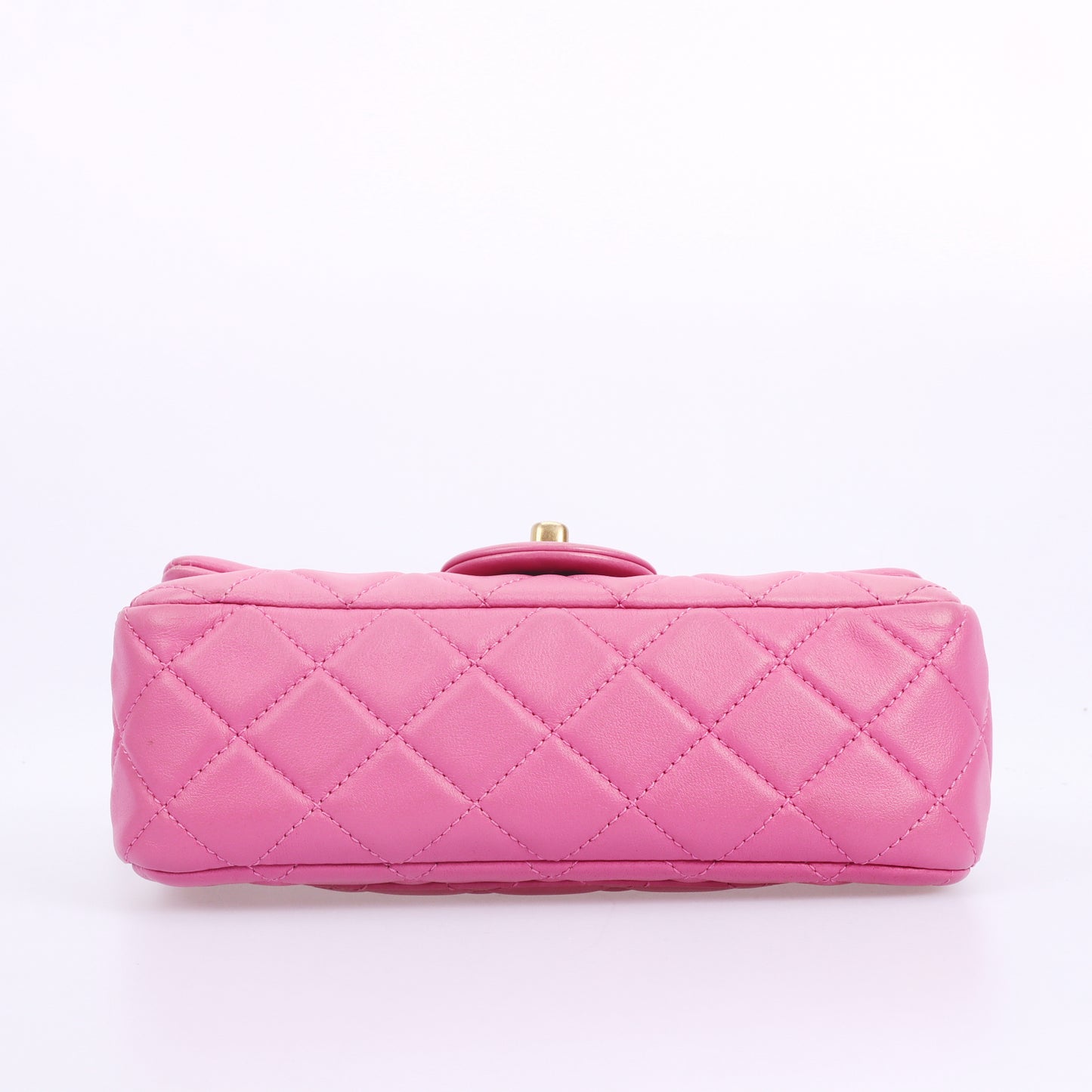 Pre-Owned Chanel Classic Flap Pearl Crush Pink Lambskin  Shoulder Bag 32377553