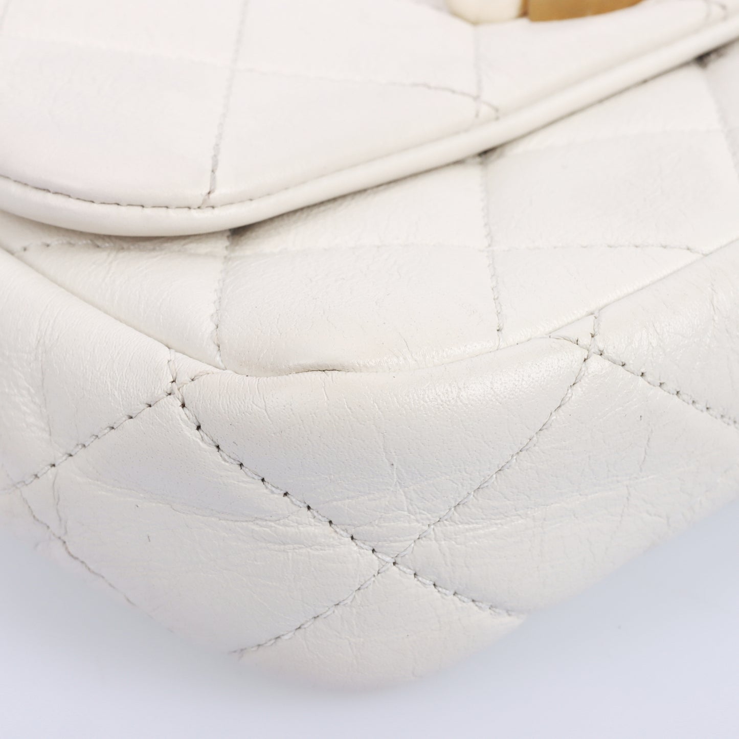 Pre-Owned Chanel CC Mini Size White Calfskin Shoulder Bag  34782866 JMLY