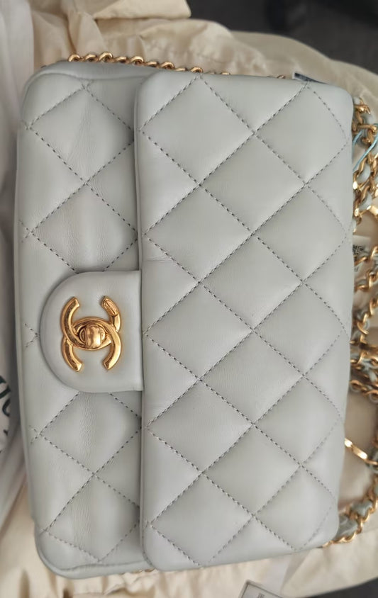 Pre-owned Chanel Haze Blue Lambskin Shoulder Bag 95972091