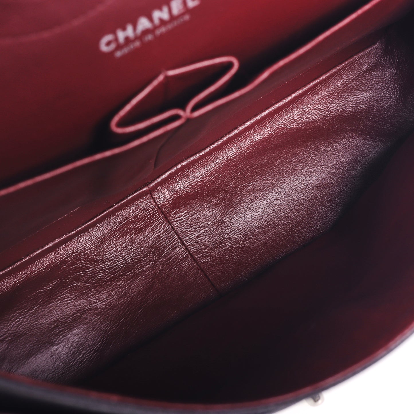 Pre-Owned Chanel Classic Flap Black Quilted Caviar Calfskin Leather Shoulder Bag 37047958 c