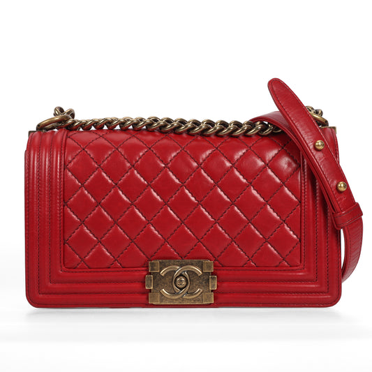 Pre-Owned Chanel Boy Red Quilted Calfskin Shoulder Bag 39593947 jl