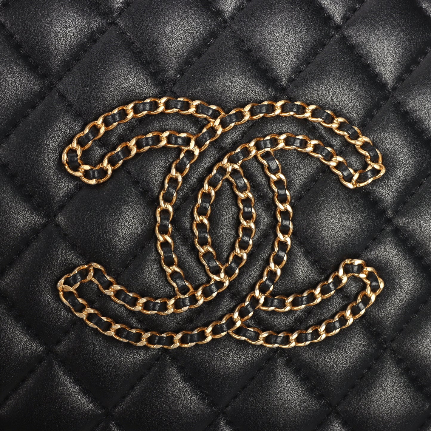 Pre-Owned Chanel CC Chain Black Lambskin Shoulder Bag 40822503 lkz
