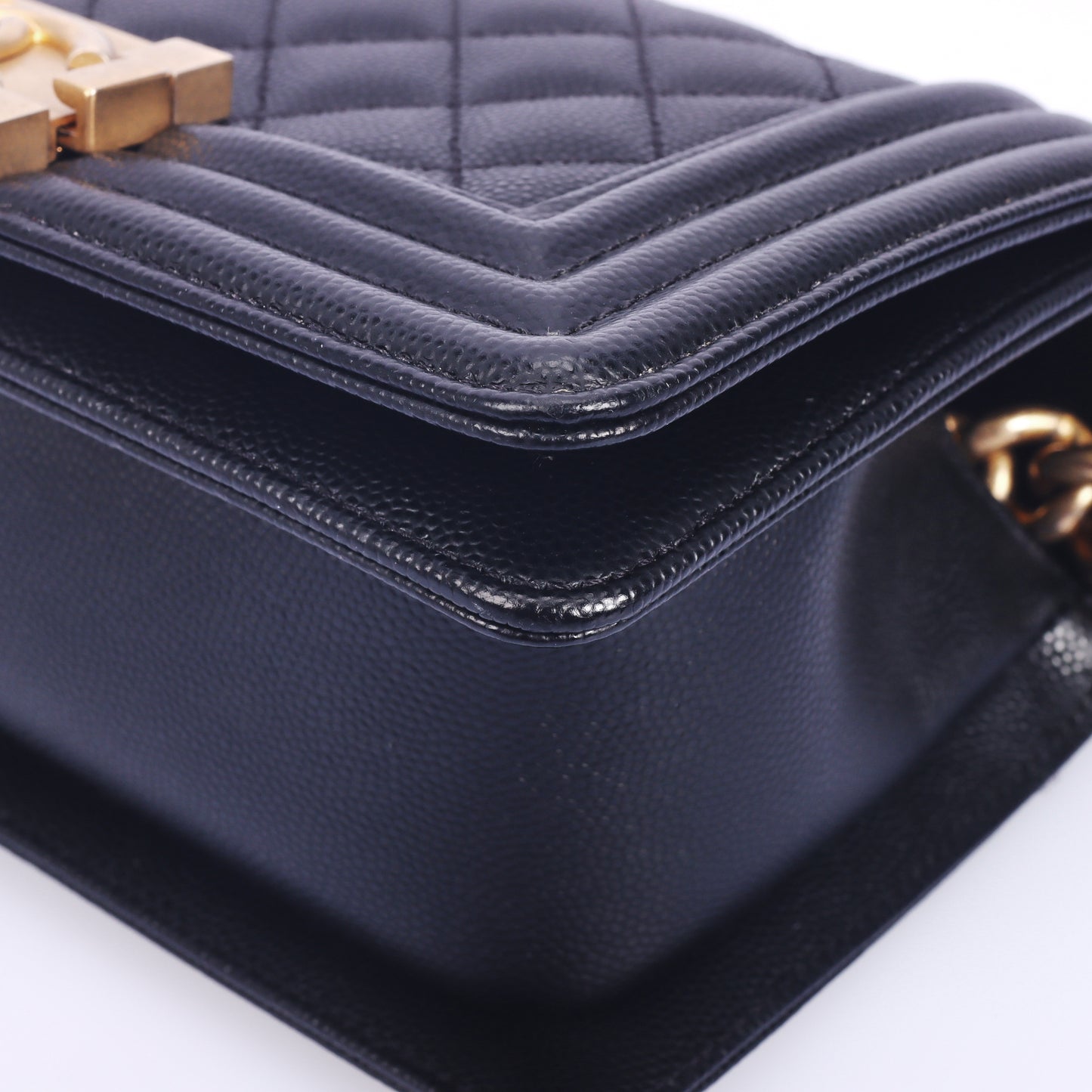 Pre-Owned Chanel Boy Small Black Calfskin Shoulder Bag 42089677 L