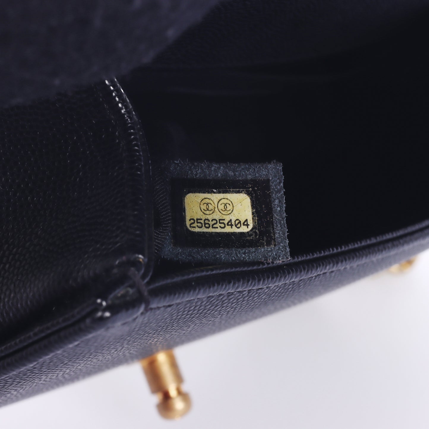 Pre-Owned Chanel Boy Small Black Calfskin Shoulder Bag 42089677 L