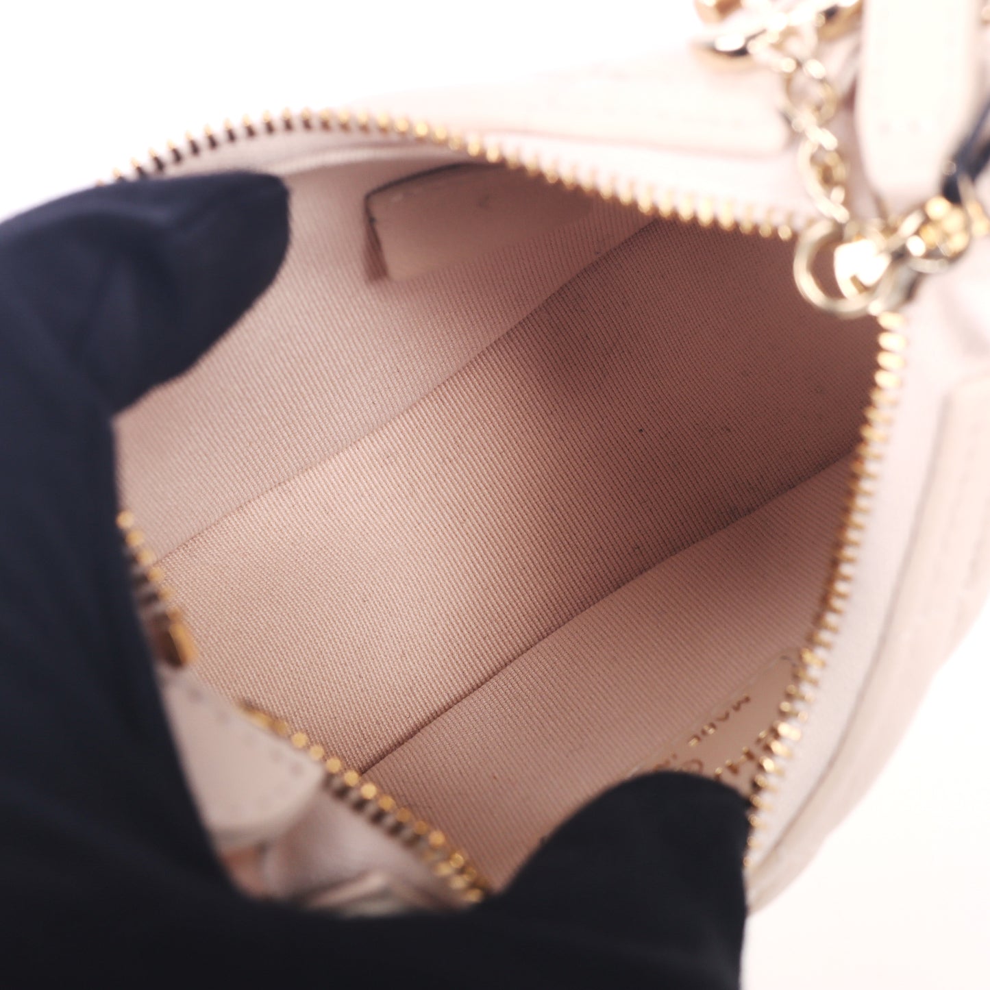 Pre-Owned Chanel Beige Quilted Lambskin Leather Shoulder Bag 45706057