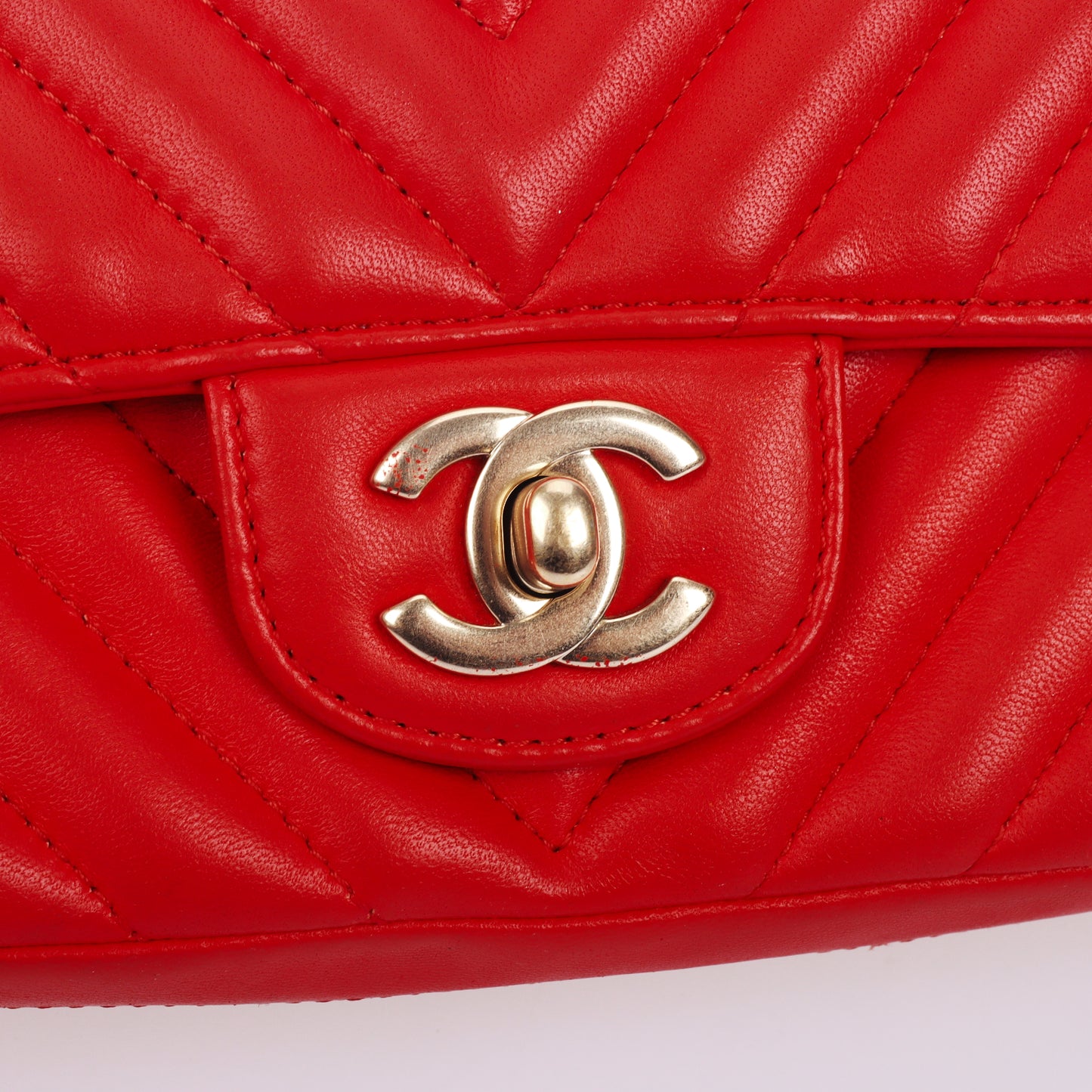 Pre-Owned Chanel Classic Flap Orange-Red Chevron Lambskin Leather Shoulder Bag 46107071