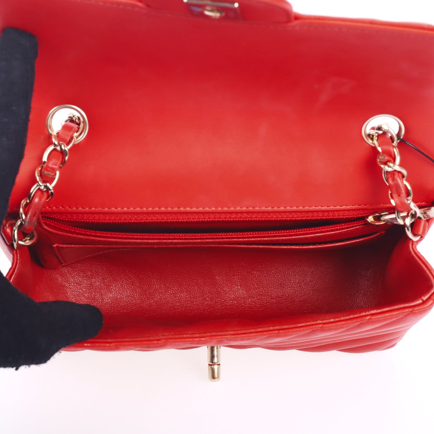 Pre-Owned Chanel Classic Flap Orange-Red Chevron Lambskin Leather Shoulder Bag 46107071