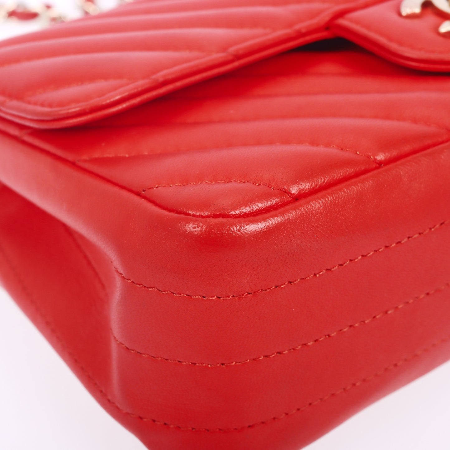 Pre-Owned Chanel Classic Flap Orange-Red Chevron Lambskin Leather Shoulder Bag 46107071