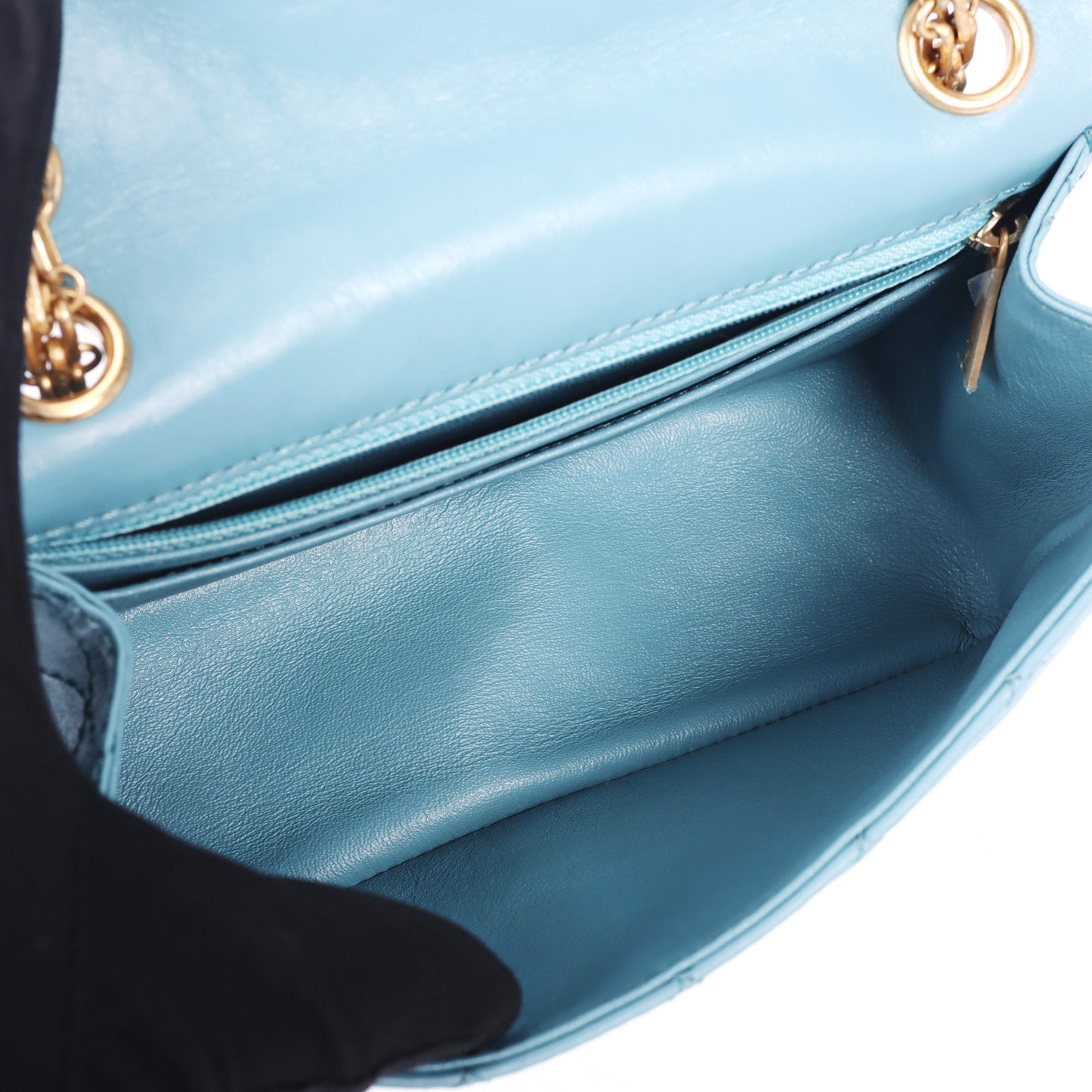 Pre-Owned Chanel Reissue 2.55 Light Blue Quilted Calfskin Shoulder Bag 46448451