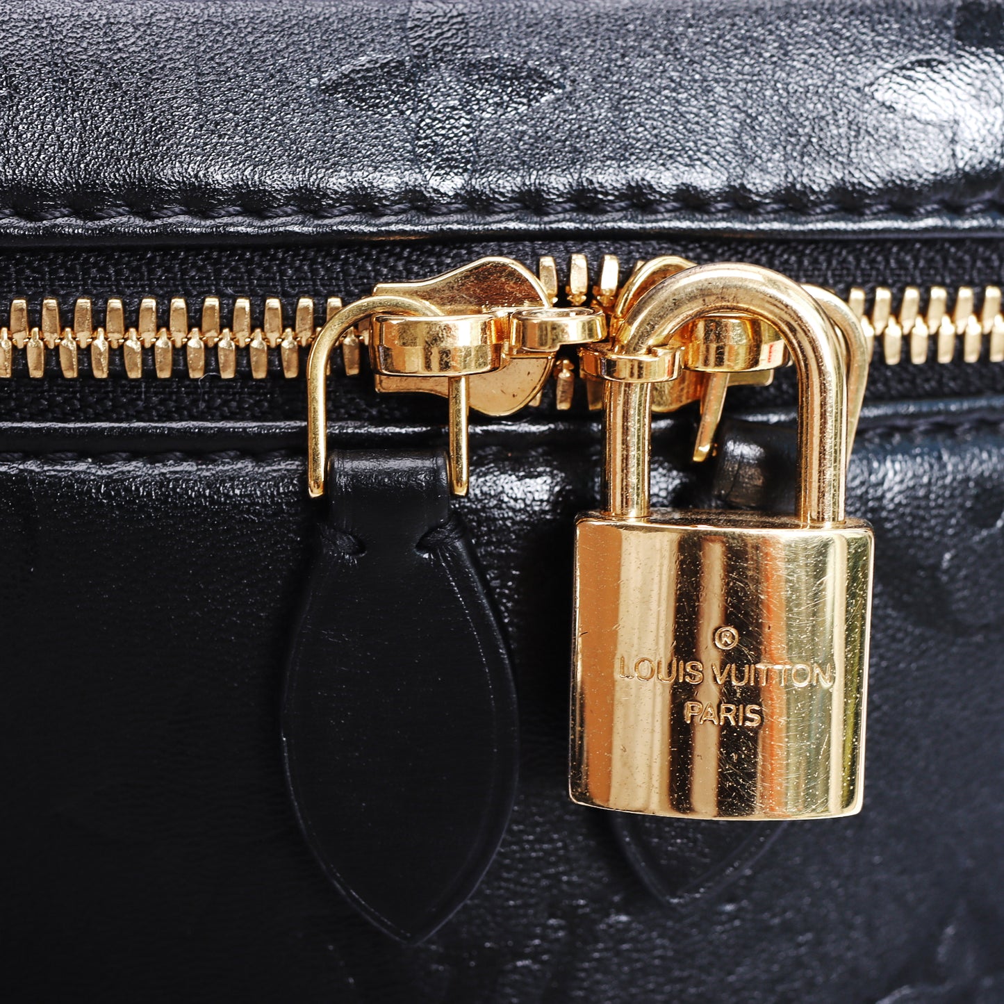 Pre-Owned Louis Vuitton Vanity PM Black Monogram Lambskin Leather Handbag  47793499