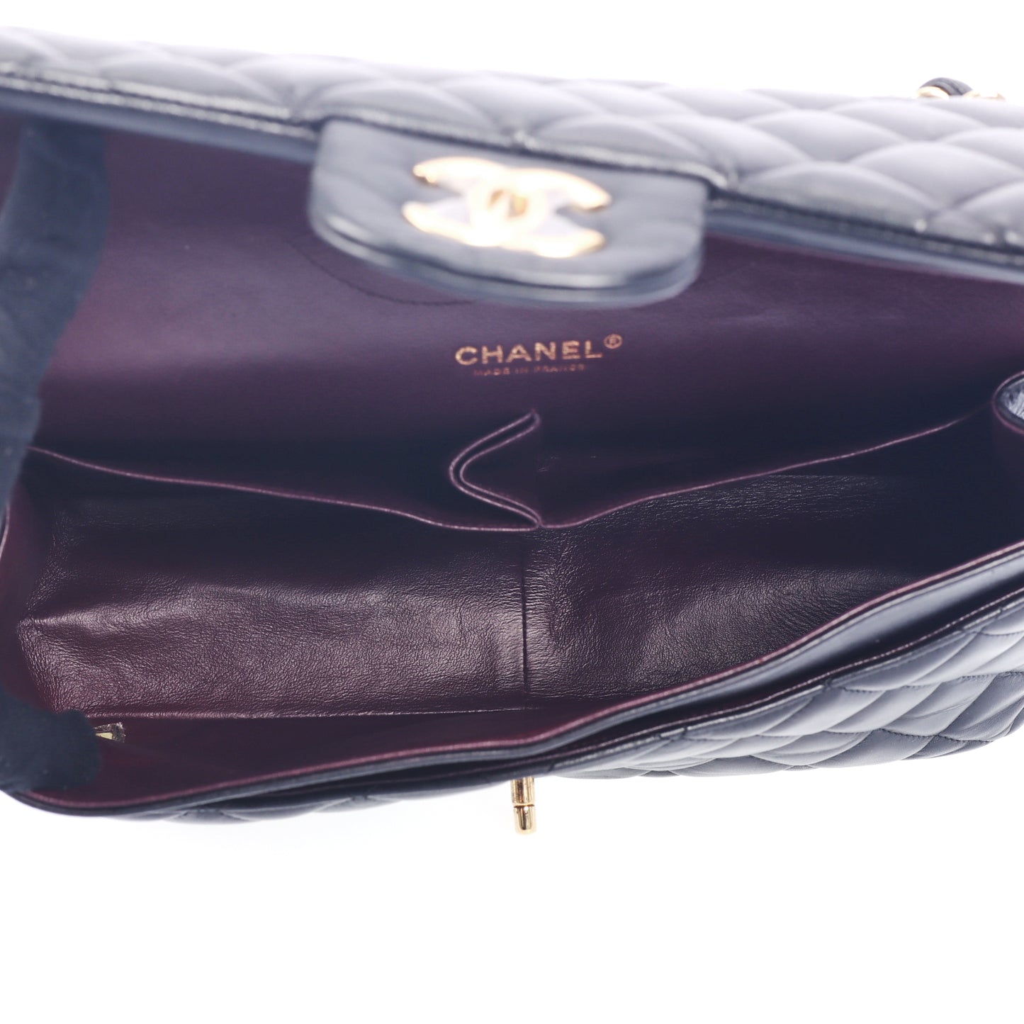 Pre-Owned Chanel Classic Flap Medium Black Quilted Leather Shoulder Bag 48021791