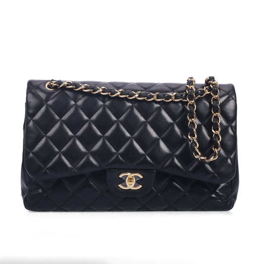 Pre-Owned Chanel Classic Flap Medium Black Quilted Leather Shoulder Bag 48021791