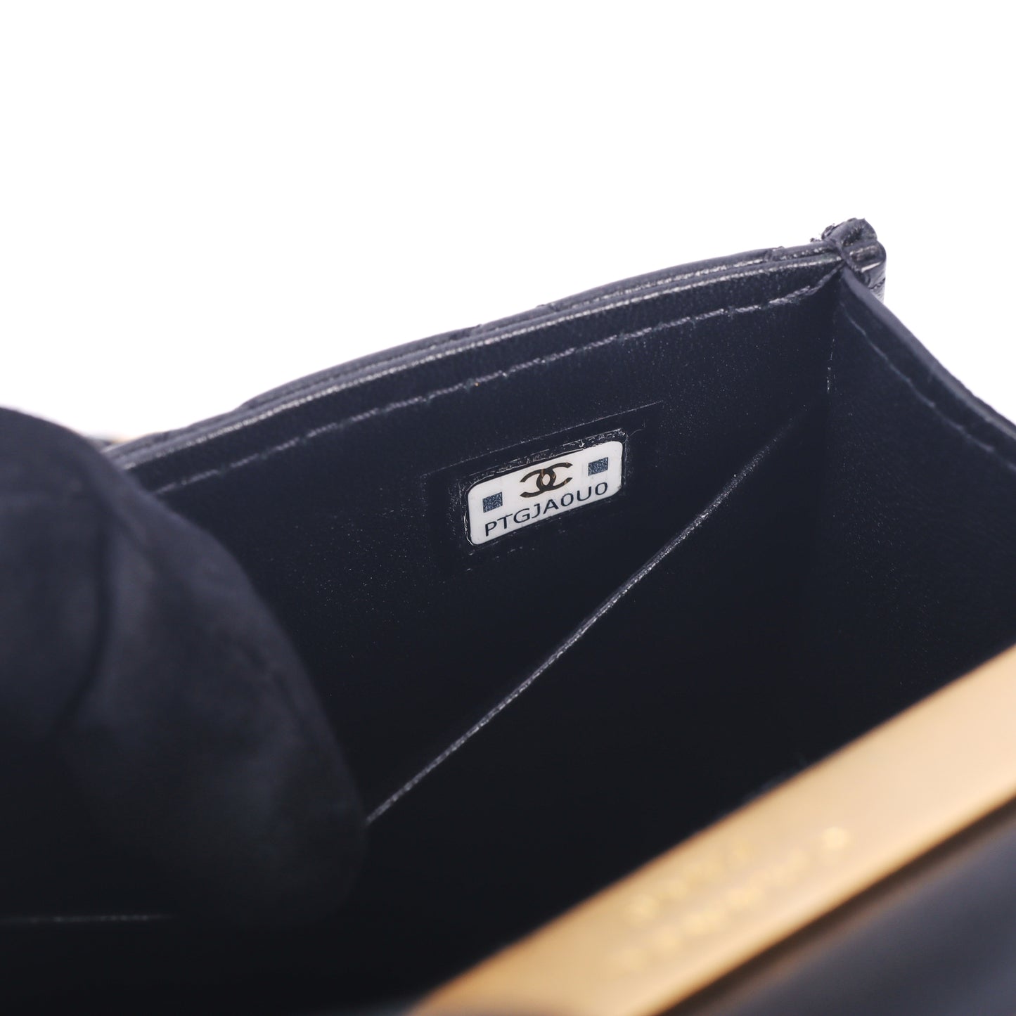Pre-Owned Chanel Black Calfskin Crossbody Bag 48601915