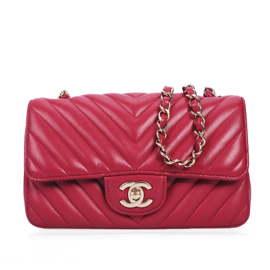 Pre-Owned Chanel Classic Flap Fuchsia Chevron Quilted Lambskin Leather Shoulder Bag 50068315