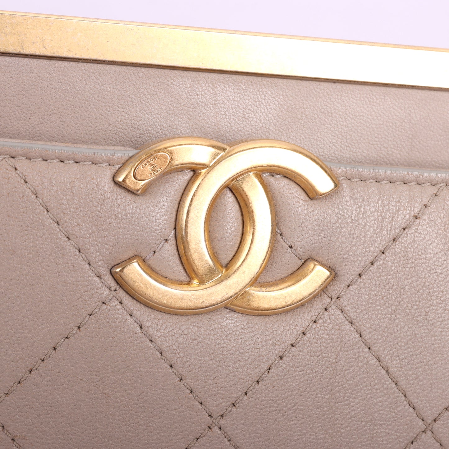 Pre-Owned Chanel Beige Lambskin Shoulder Bag 51897757 xhsp