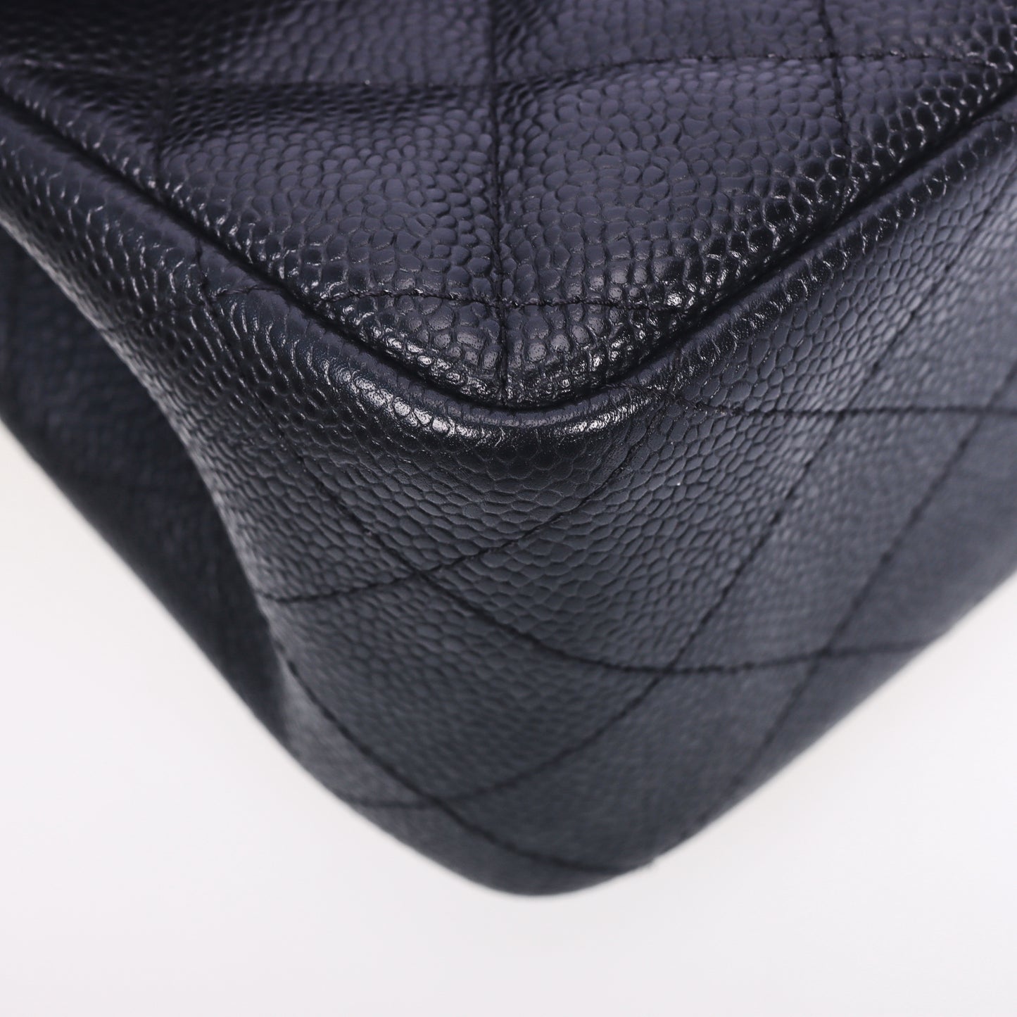 Pre-Owned Chanel Classic Flap Black Quilted Calfskin Leather Shoulder Bag 52876483