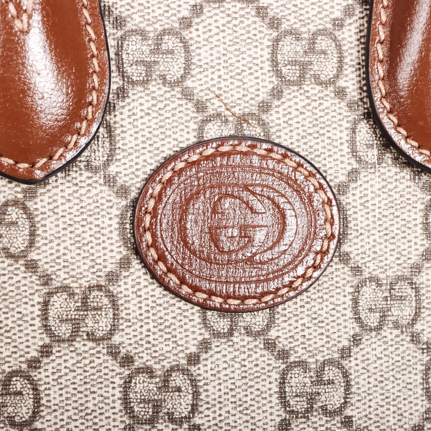 Pre-Owned Gucci Beige Coated Canvas Shoulder Bag 55494112