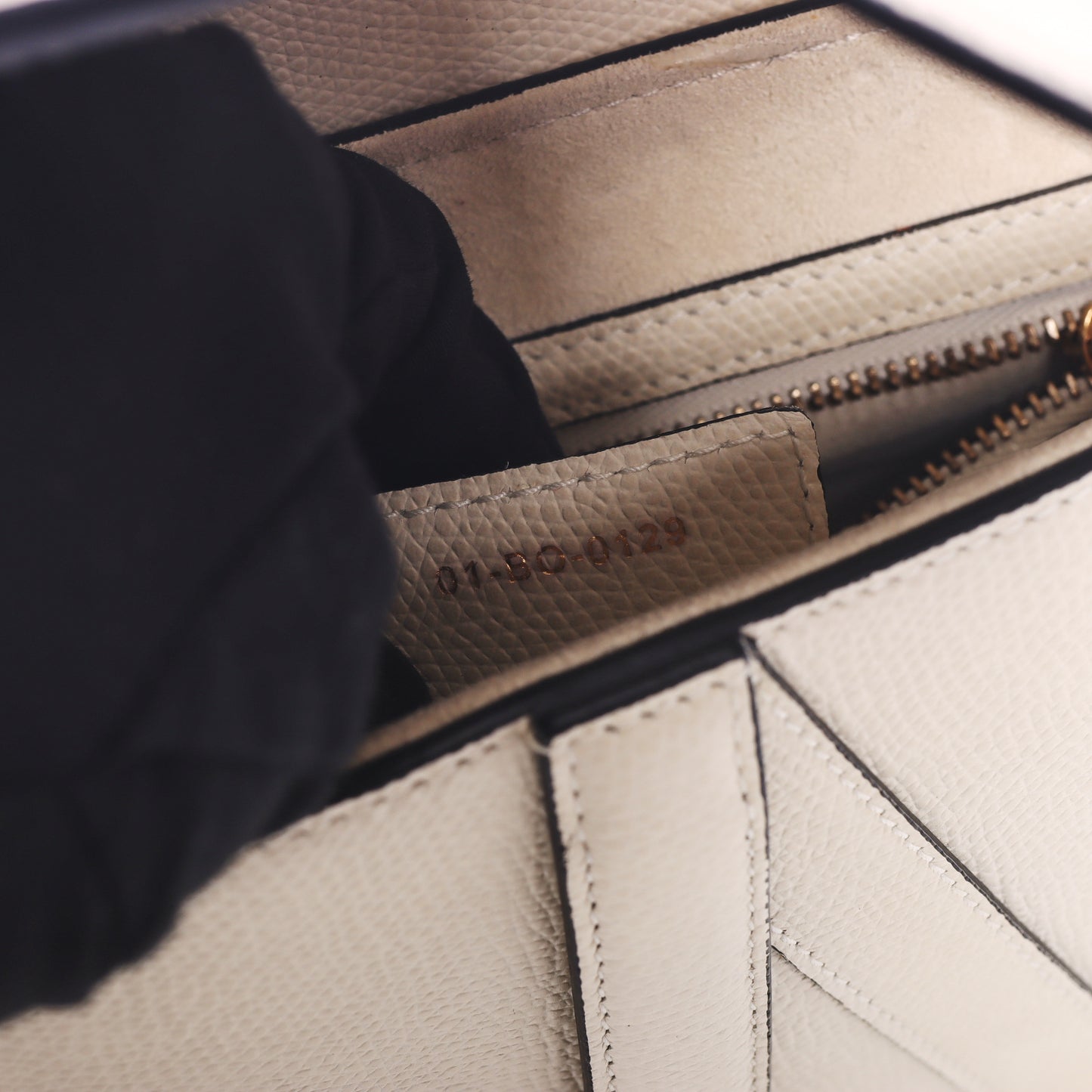 Pre-Owned Dior Saddle Medium Size White Calfskin Leather Crossbody Bag 56421328 c